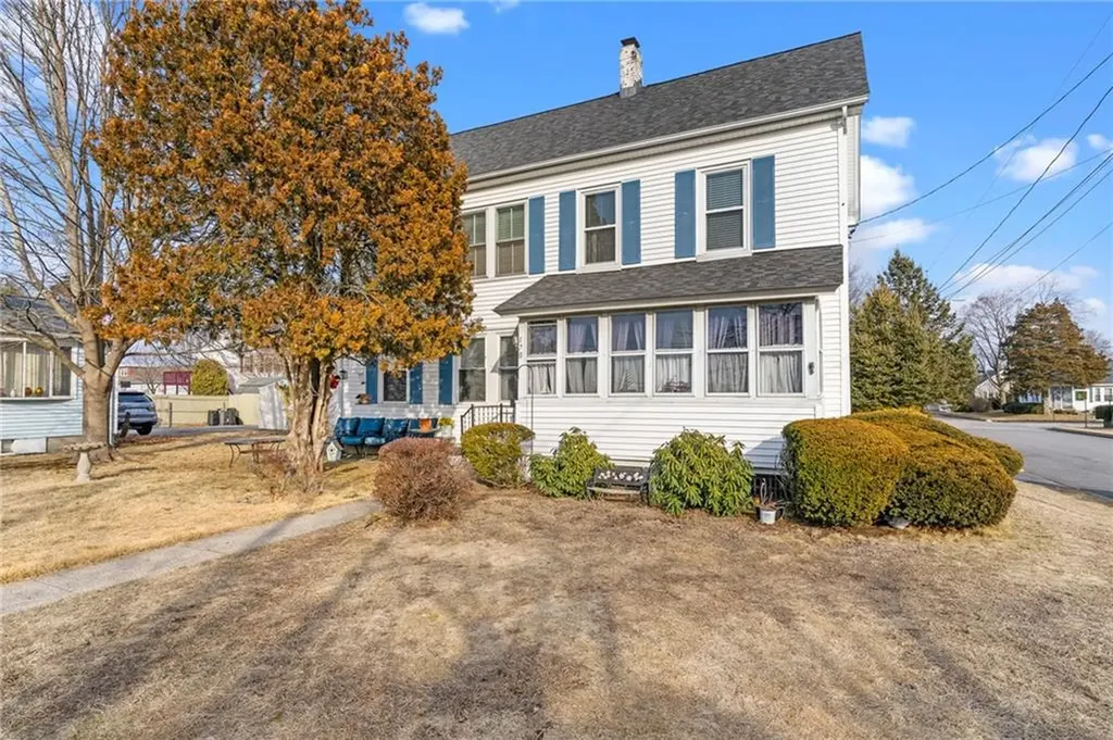 170 Bloomfield Street Pawtucket RI 02861