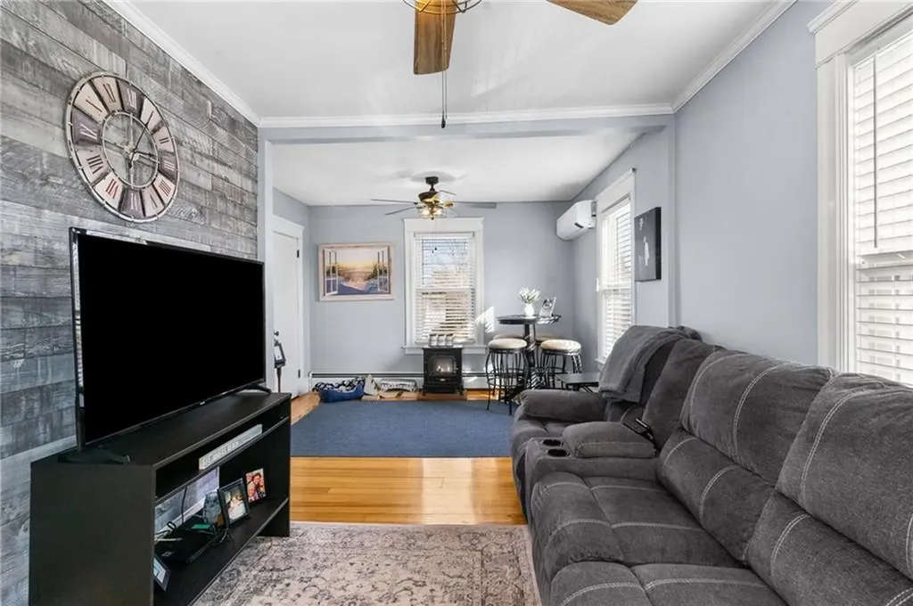 170 Bloomfield Street Pawtucket RI 02861