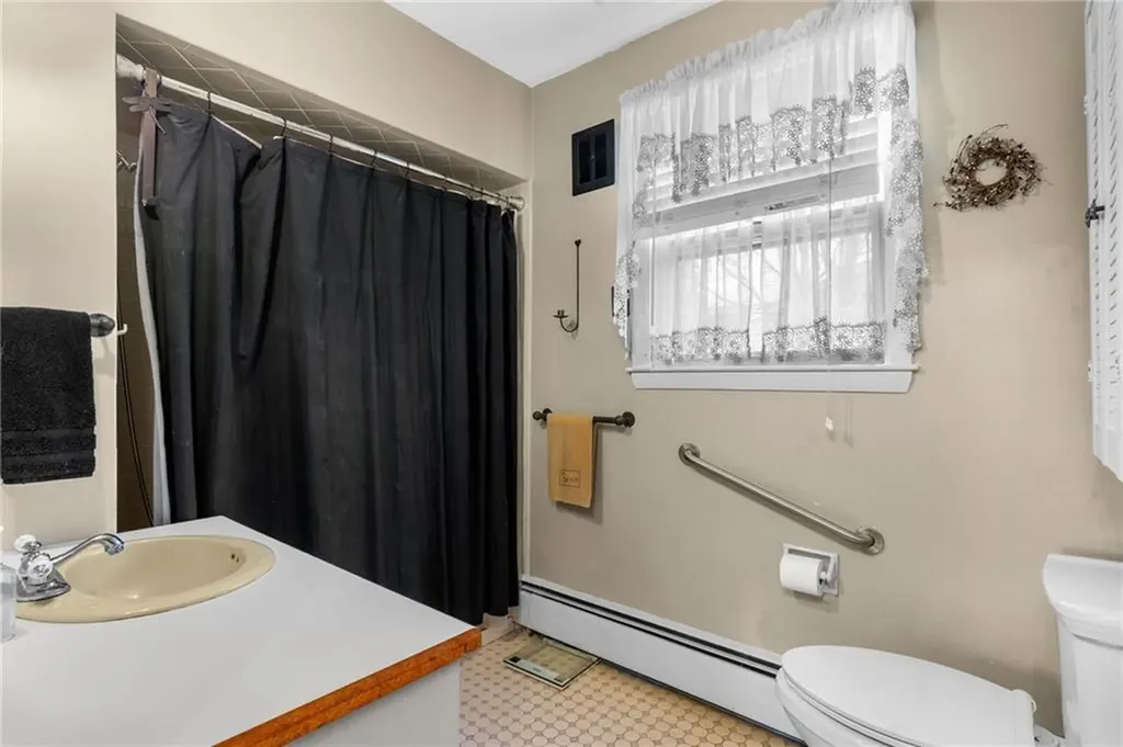 170 Bloomfield Street Pawtucket RI 02861