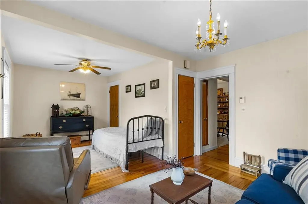 170 Bloomfield Street Pawtucket RI 02861