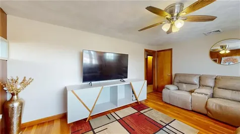 221 Rockwood Avenue Cranston RI 02920