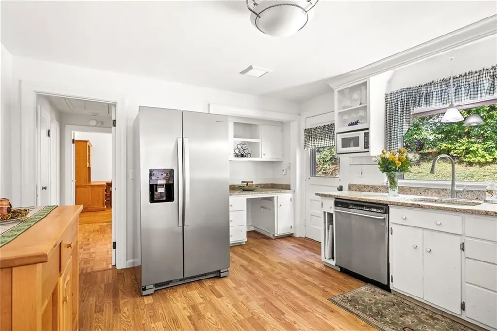 91 South Hill Drive Cranston RI 02920