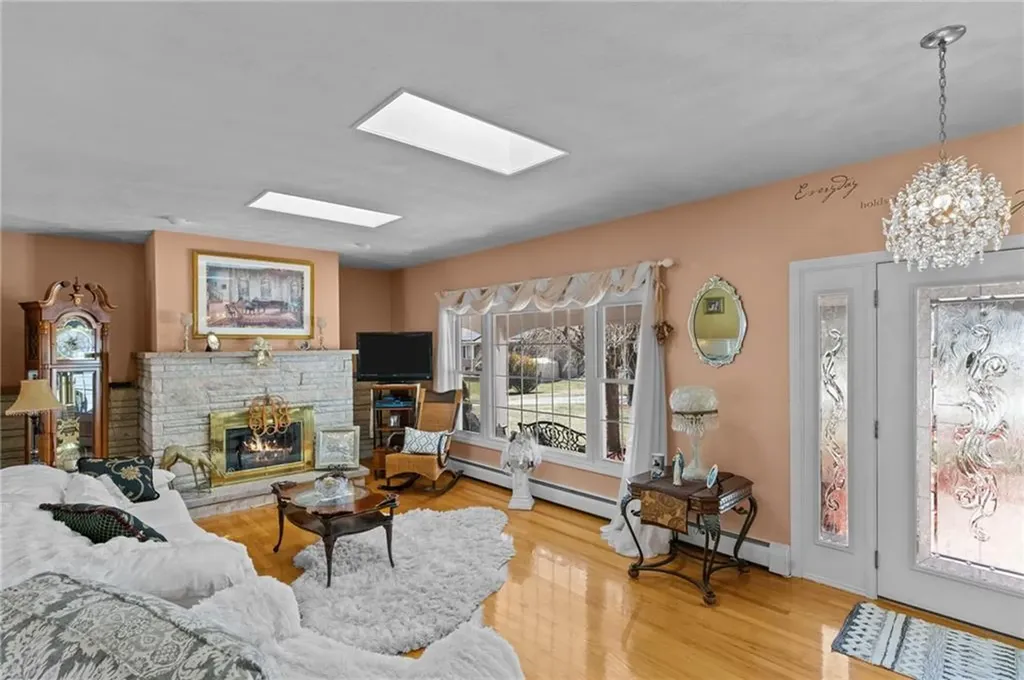 1 Melody Lane Johnston RI 02919
