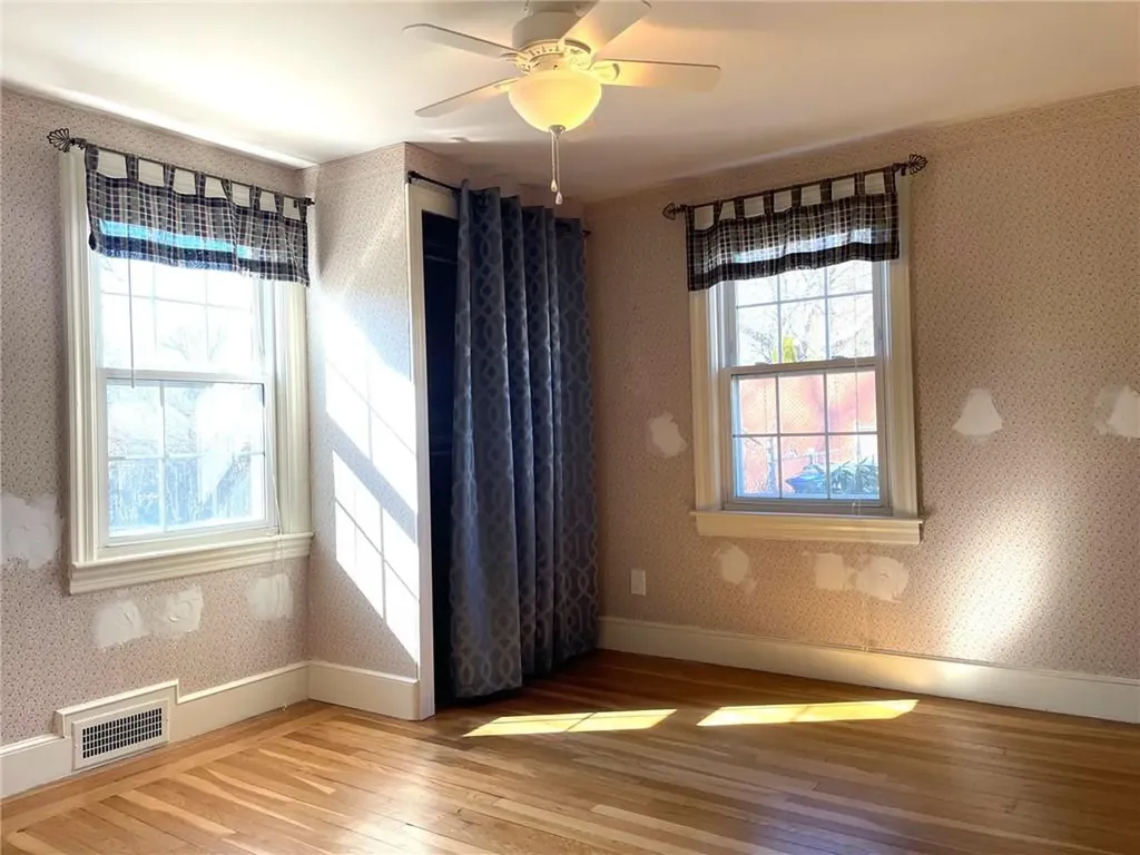 61 Mystic Drive Warwick RI 02889