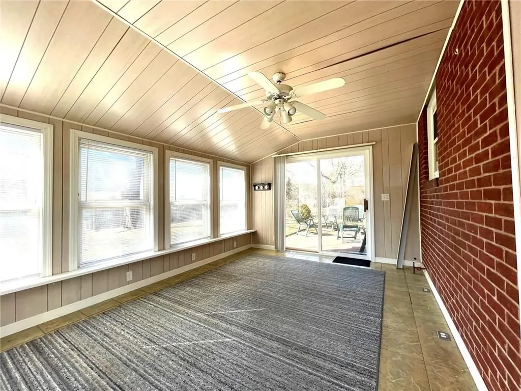 61 Mystic Drive Warwick RI 02889