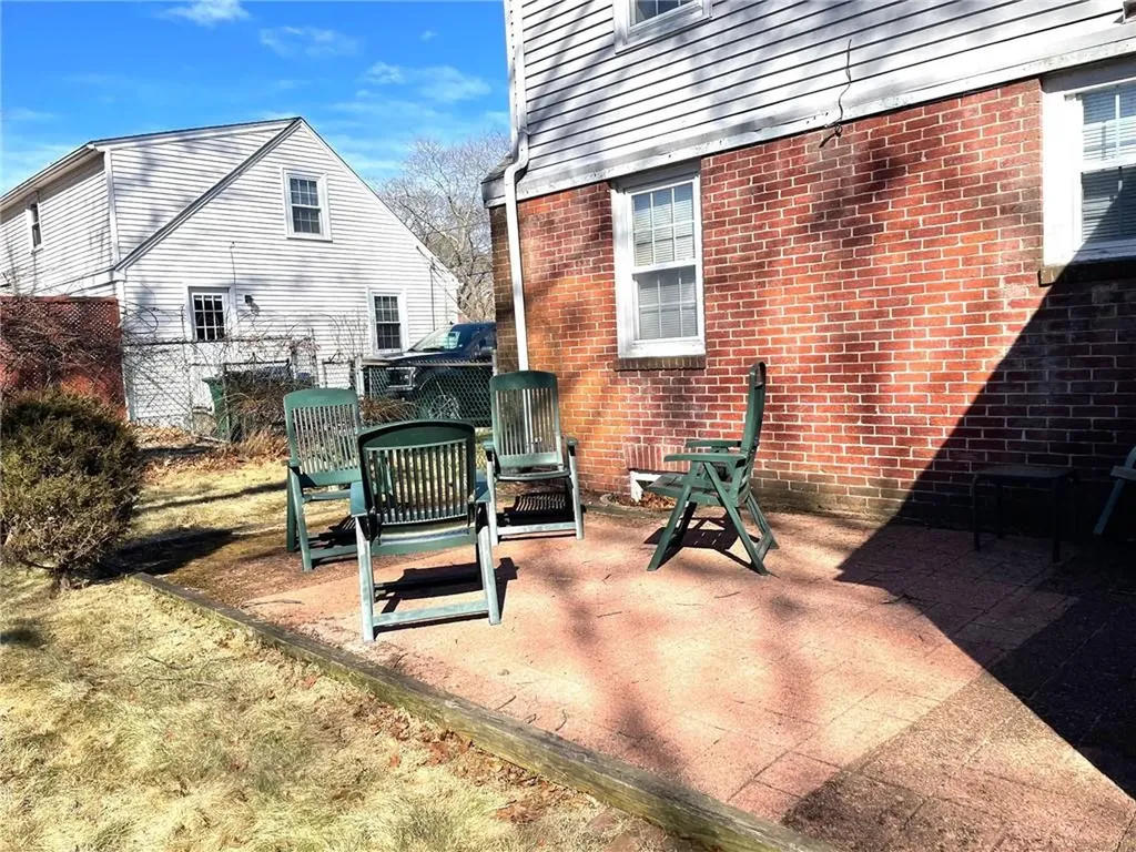 61 Mystic Drive Warwick RI 02889