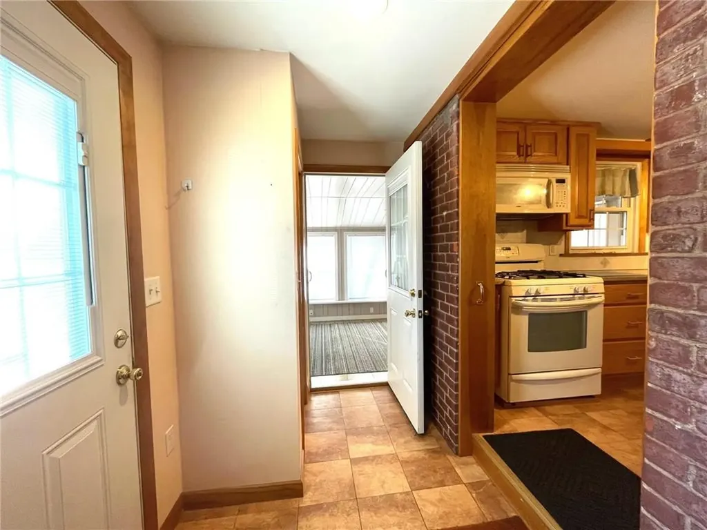 61 Mystic Drive Warwick RI 02889