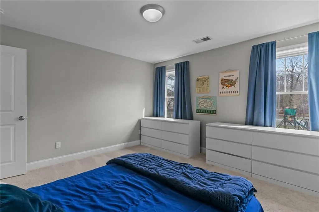 52 Guild Avenue Warwick RI 02889