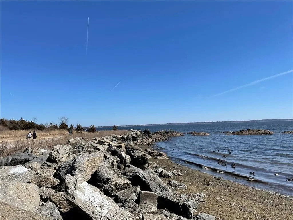 52 Guild Avenue Warwick RI 02889