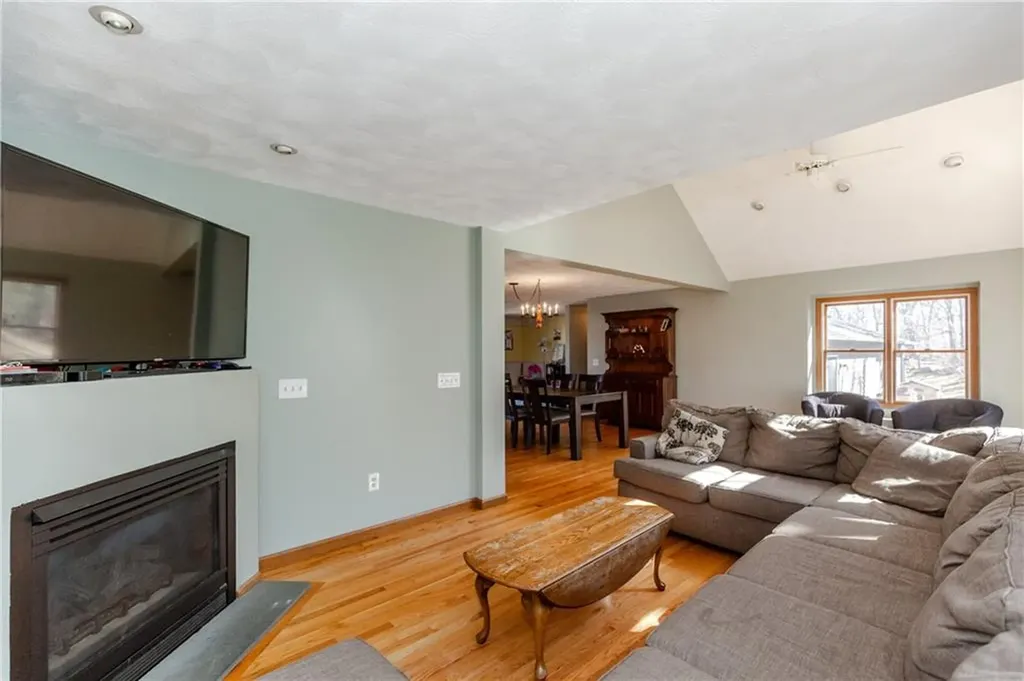 4 Robert Circle Johnston RI 02919