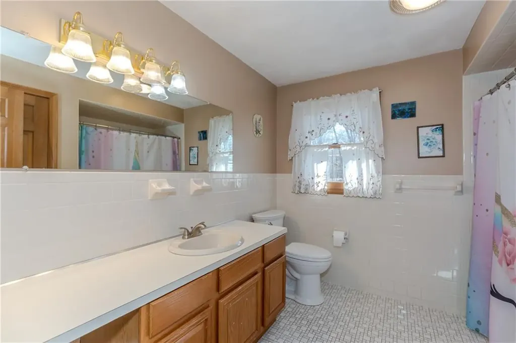 4 Robert Circle Johnston RI 02919