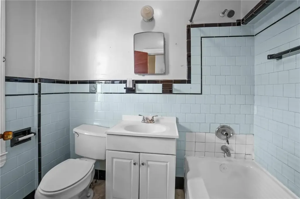 142 Indiana Avenue Providence RI 02905