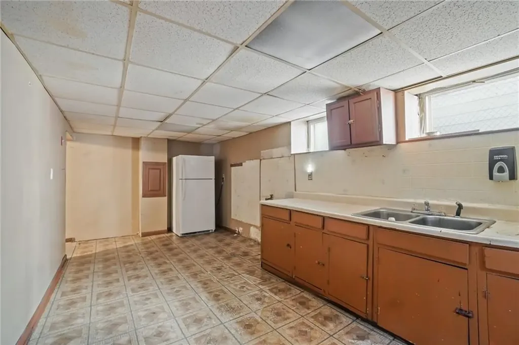 142 Indiana Avenue Providence RI 02905