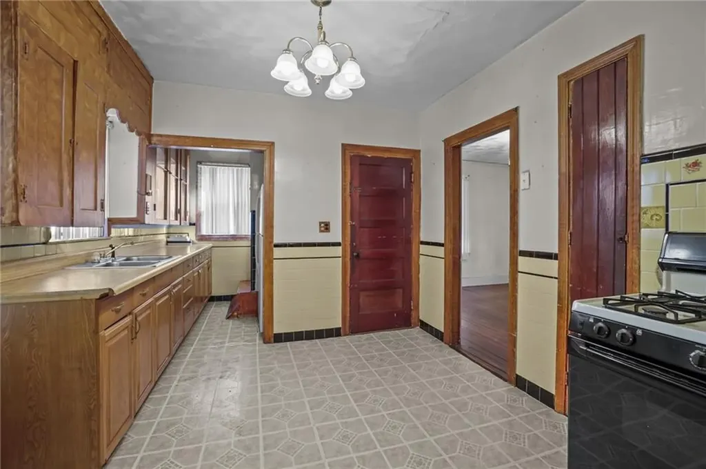 142 Indiana Avenue Providence RI 02905