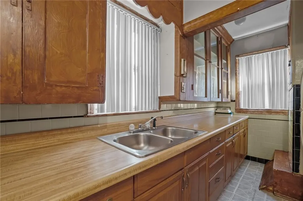 142 Indiana Avenue Providence RI 02905