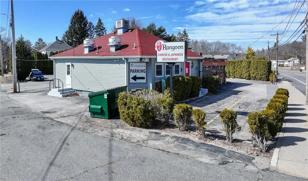 294 Waterman Avenue Smithfield RI 02917
