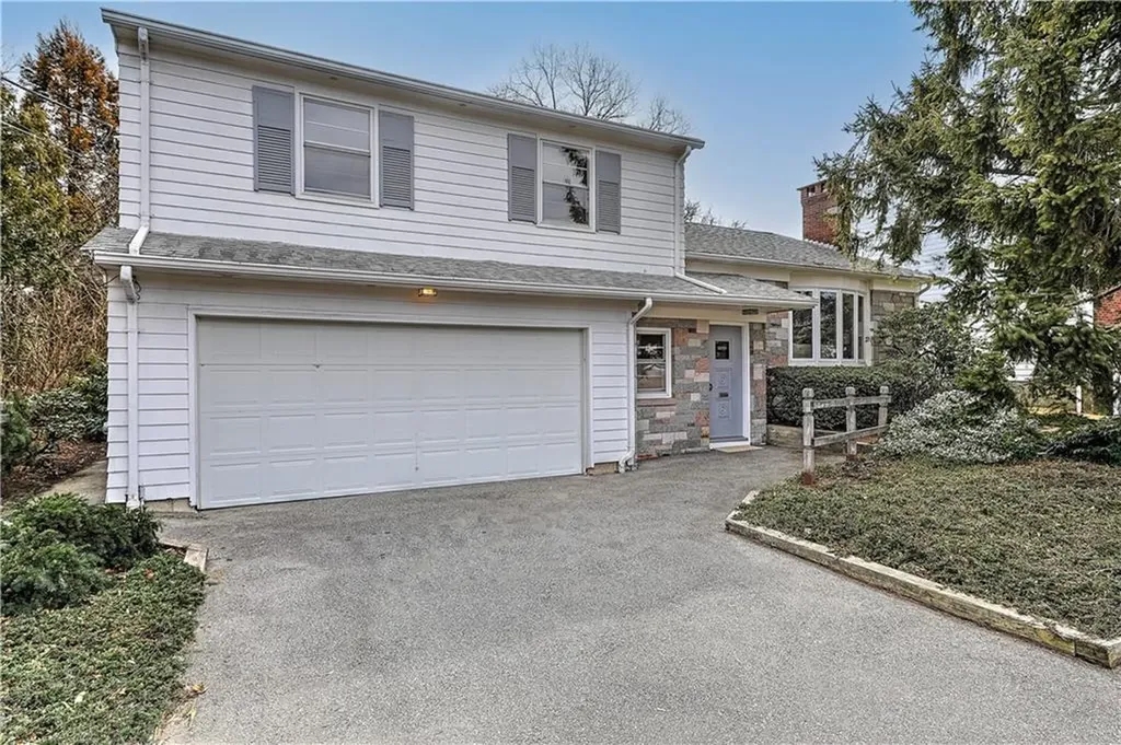33 North Avenue Providence RI 02906