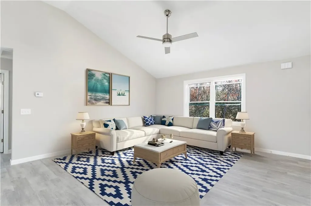 8 Fanning Place Hopkinton RI 02833