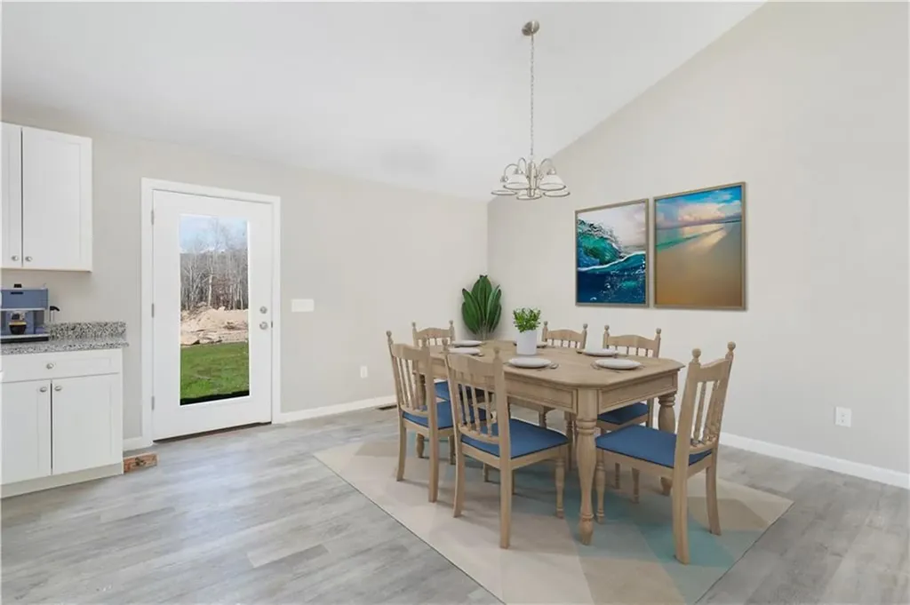 8 Fanning Place Hopkinton RI 02833