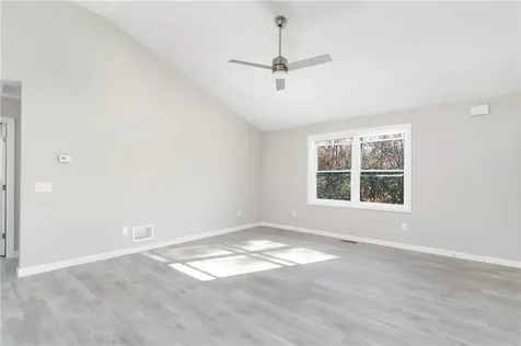 8 Fanning Place Hopkinton RI 02833