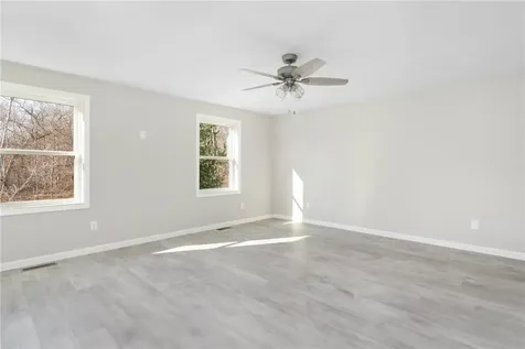 8 Fanning Place Hopkinton RI 02833