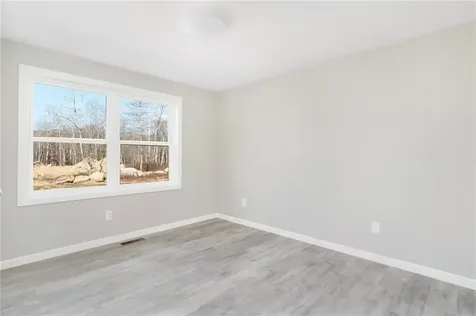 8 Fanning Place Hopkinton RI 02833