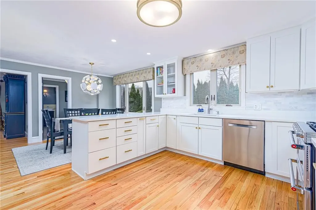 45 Surrey Drive Cranston RI 02920
