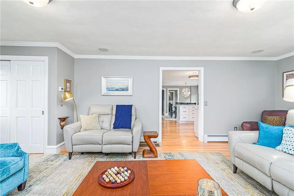 45 Surrey Drive Cranston RI 02920