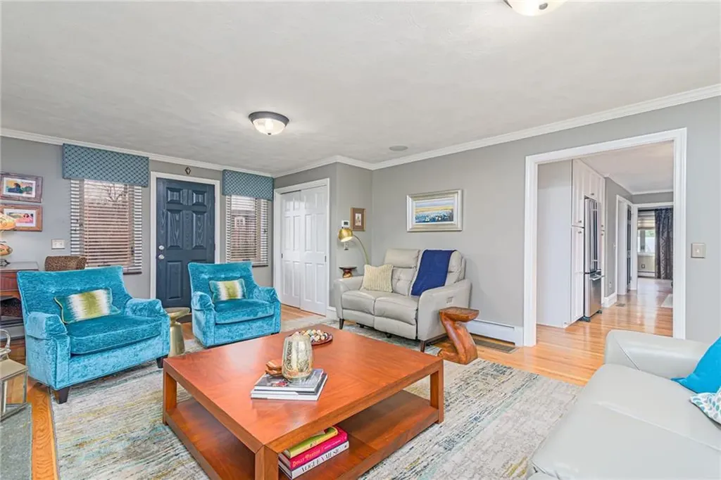 45 Surrey Drive Cranston RI 02920
