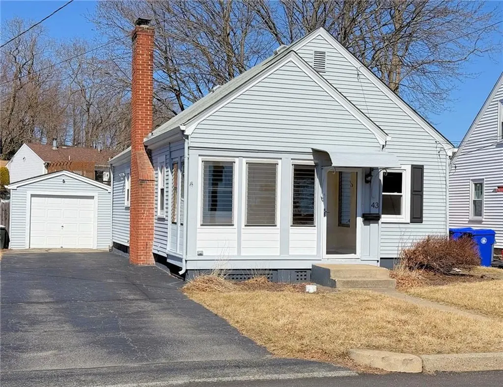 43 Atlantic Boulevard North Providence RI 02911