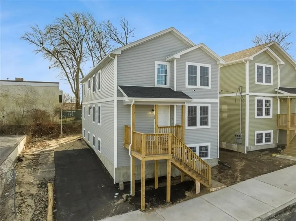 184 Oconnell Street Providence RI 02905