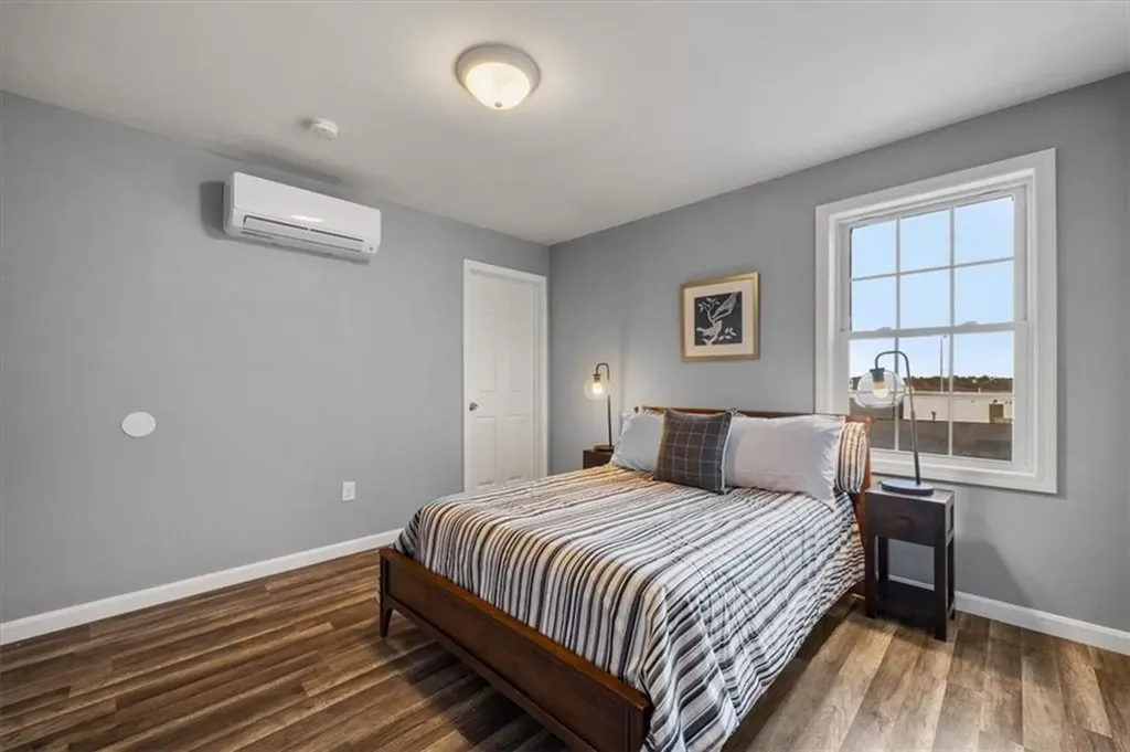184 Oconnell Street Providence RI 02905