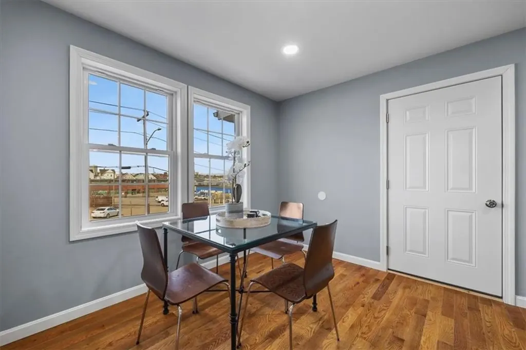 184 Oconnell Street Providence RI 02905