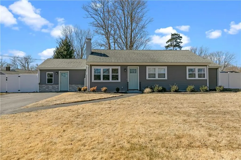 7 Congress Road Barrington RI 02806