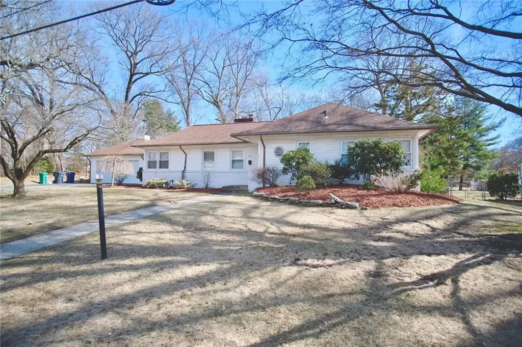 154 Twin Oak Drive Warwick RI 02889