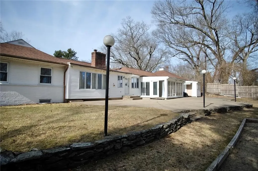 154 Twin Oak Drive Warwick RI 02889