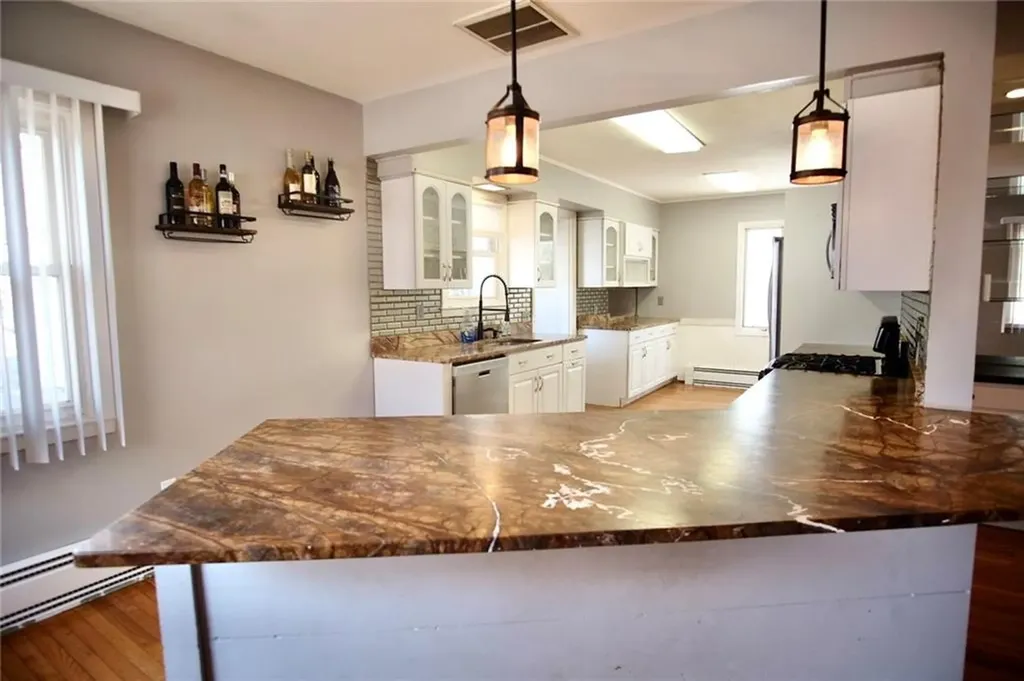 154 Twin Oak Drive Warwick RI 02889