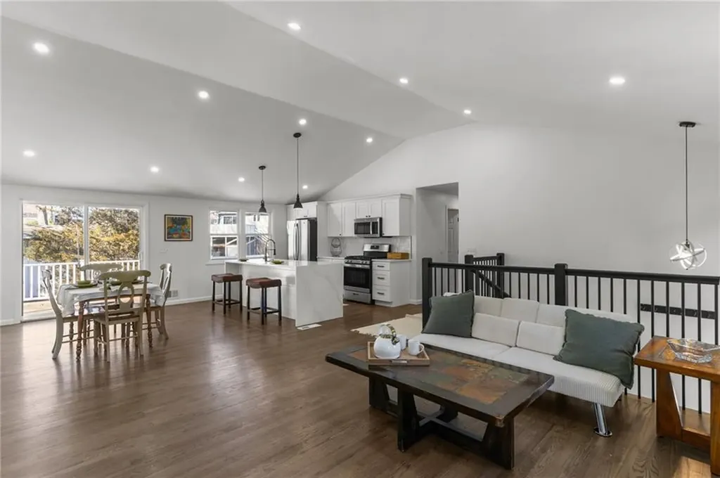 227 Stillwater Drive Warwick RI 02889