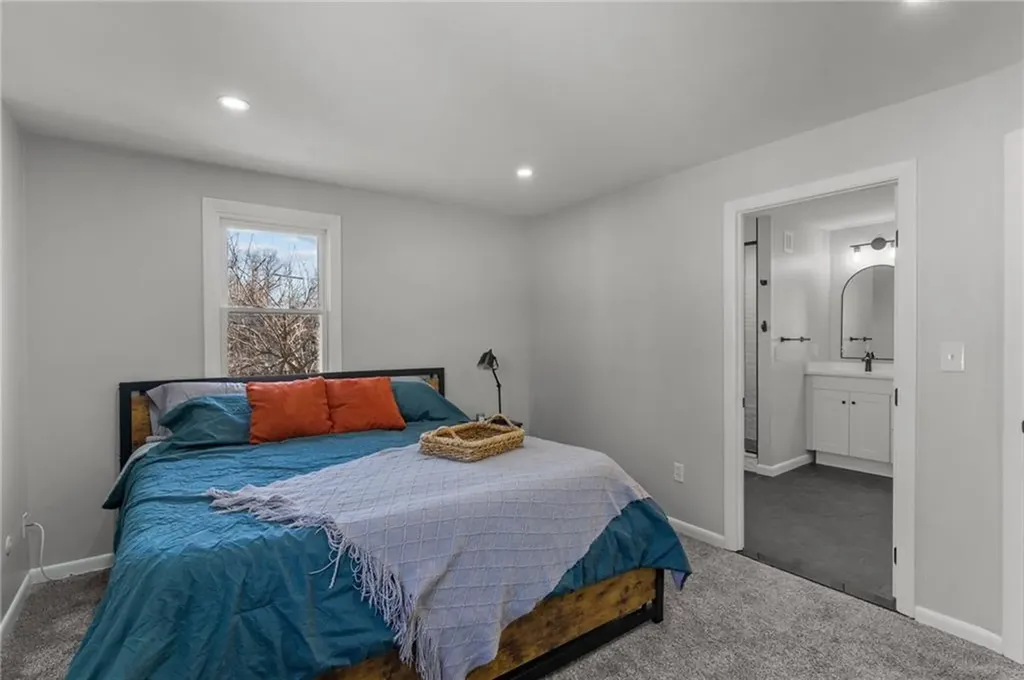 227 Stillwater Drive Warwick RI 02889