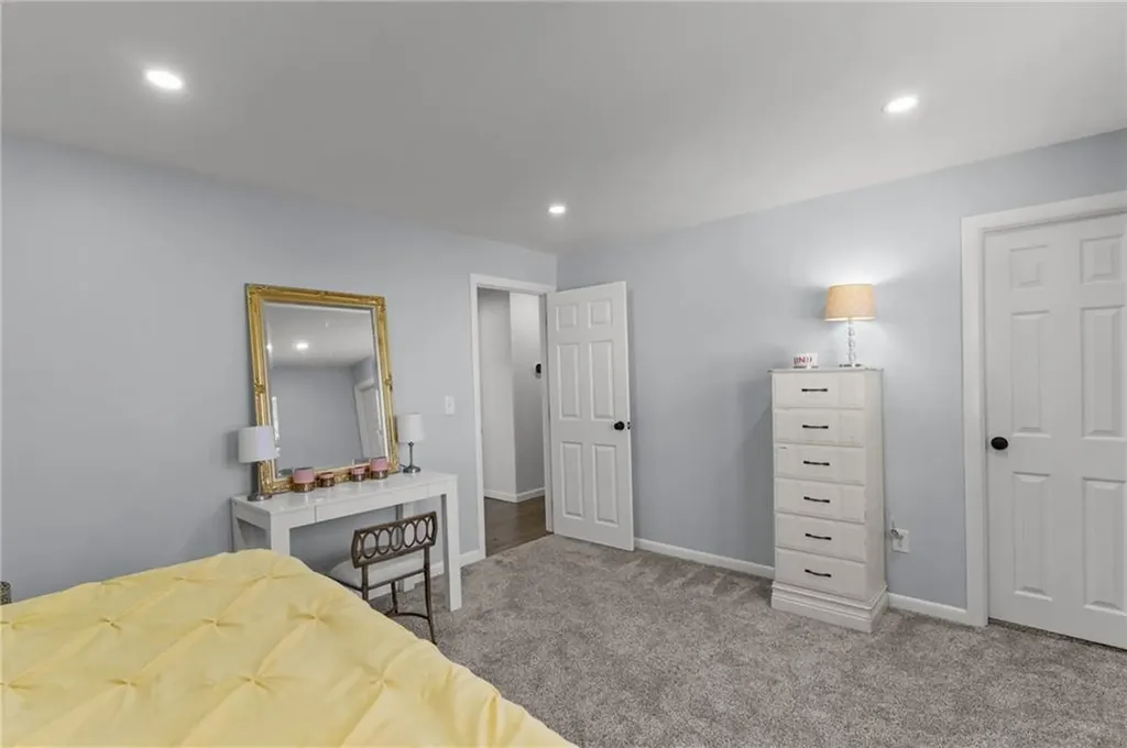 227 Stillwater Drive Warwick RI 02889