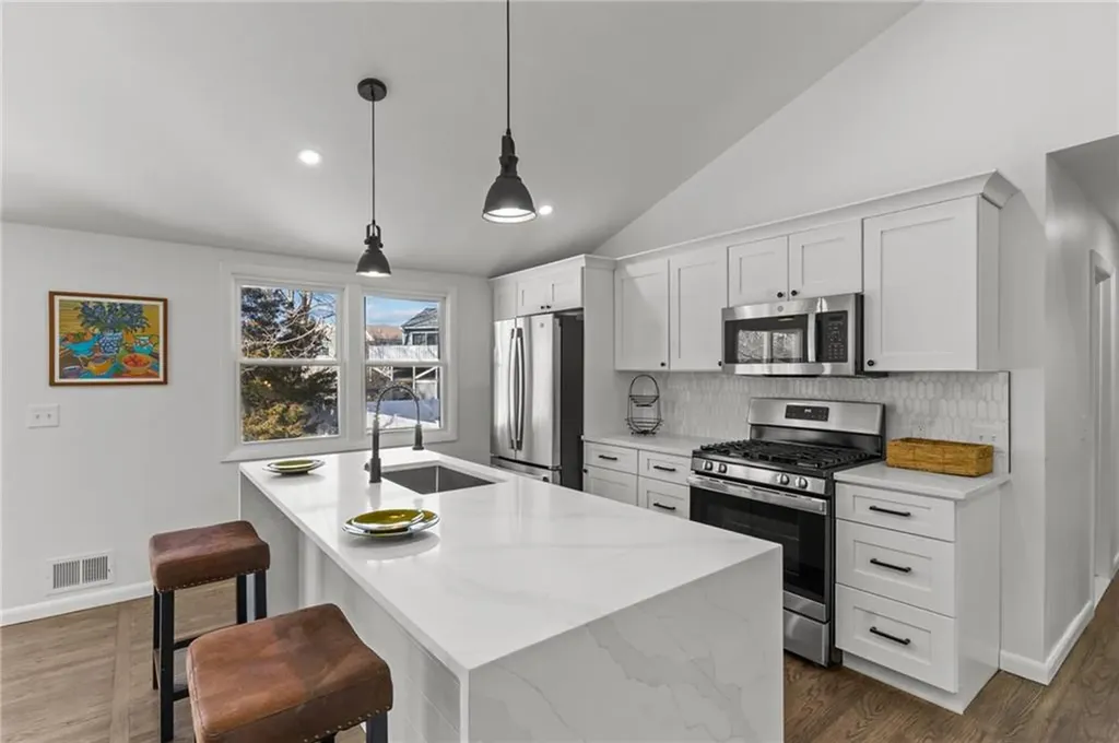 227 Stillwater Drive Warwick RI 02889