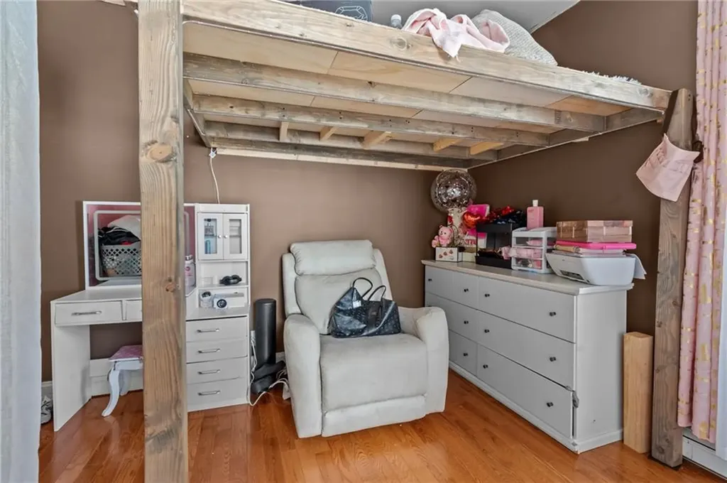 31 Arnold Street Lincoln RI 02865