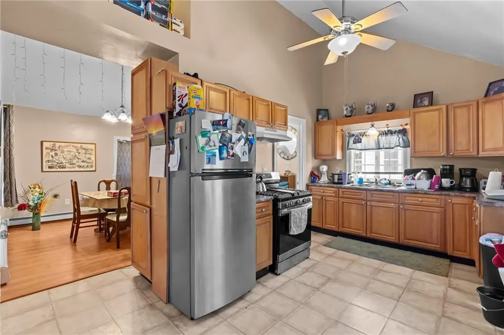 31 Arnold Street Lincoln RI 02865