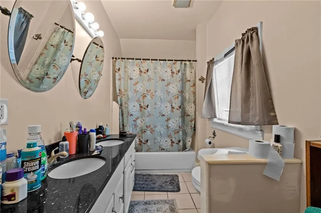 31 Arnold Street Lincoln RI 02865