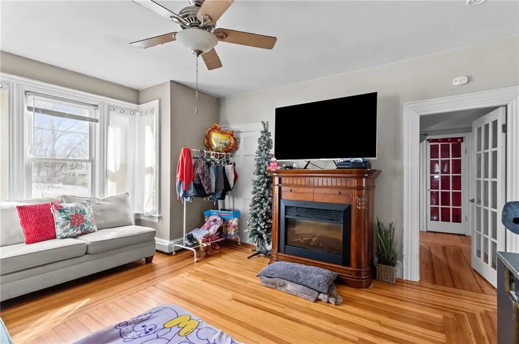 31 Arnold Street Lincoln RI 02865