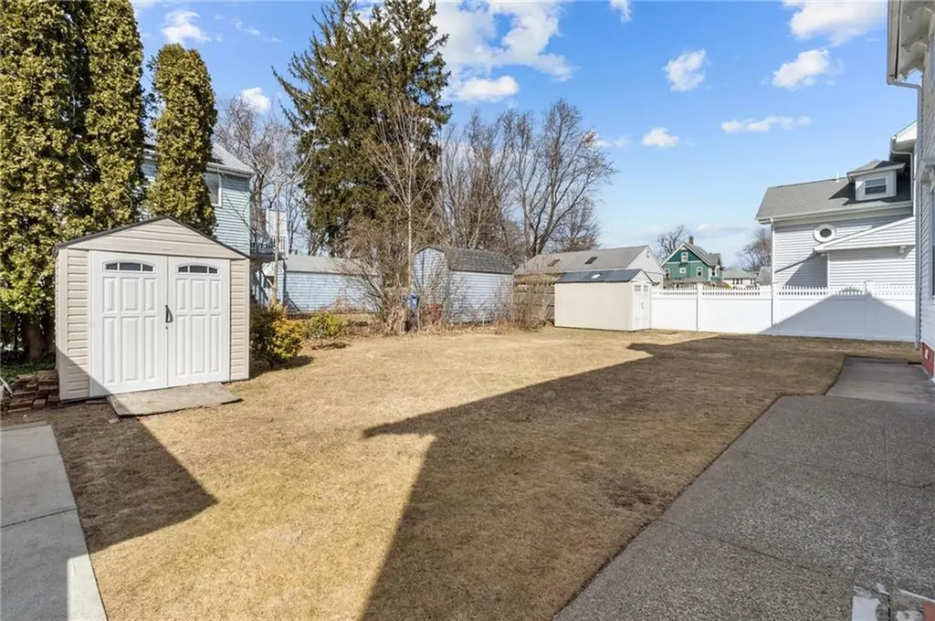 31 Arnold Street Lincoln RI 02865