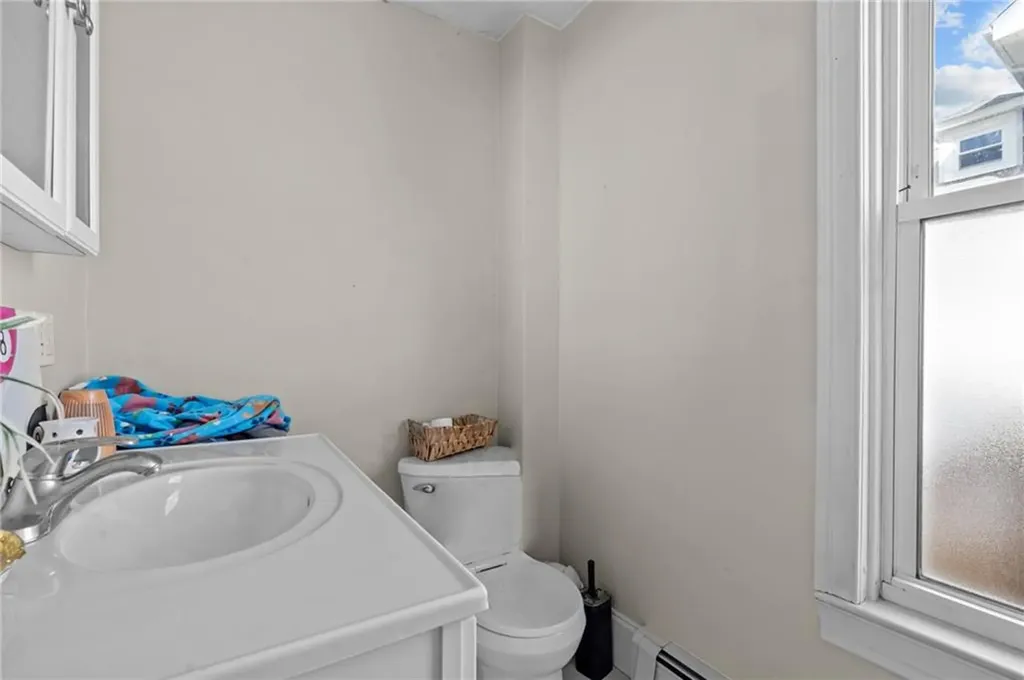 31 Arnold Street Lincoln RI 02865