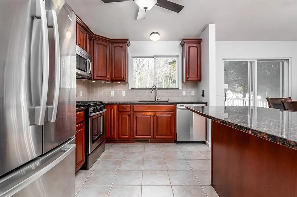 35 Walker Lane Coventry RI 02816