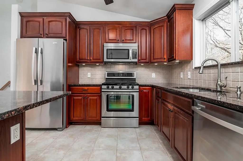 35 Walker Lane Coventry RI 02816