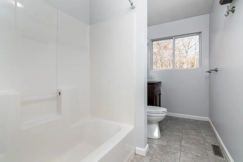 35 Walker Lane Coventry RI 02816